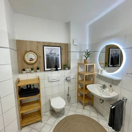 公寓 Okapi - Zentrale Lage & Fusslaeufig Zur Innenstadt 艾森纳赫