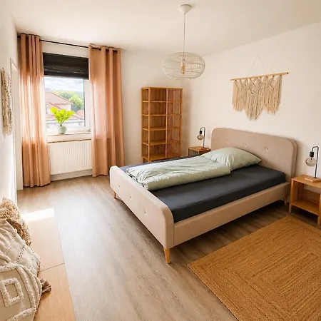 Okapi - Zentrale Lage & Fusslaeufig Zur Innenstadt Appartement Eisenach