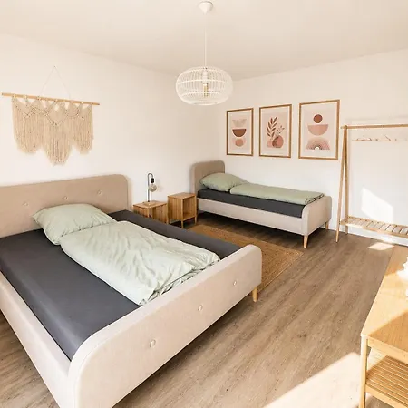 Appartement Okapi - Zentrale Lage & Fusslaeufig Zur Innenstadt Eisenach